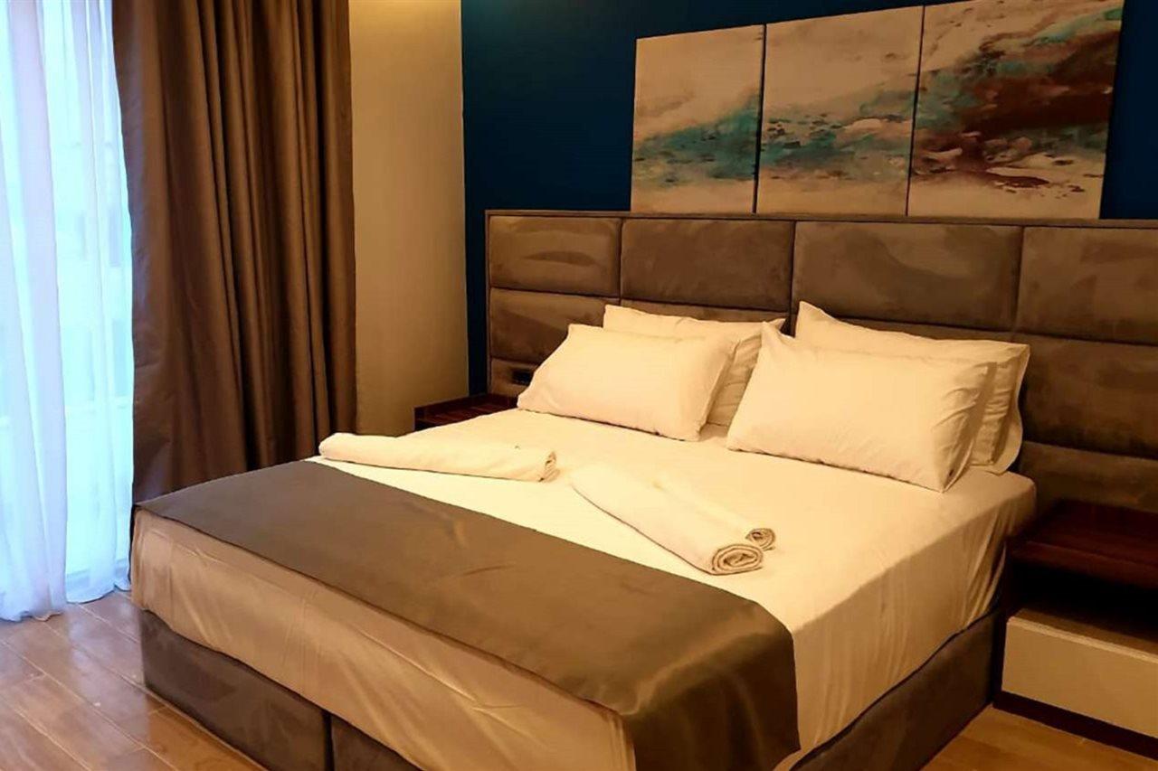 Henry Resort And Spa Durres Bagian luar foto