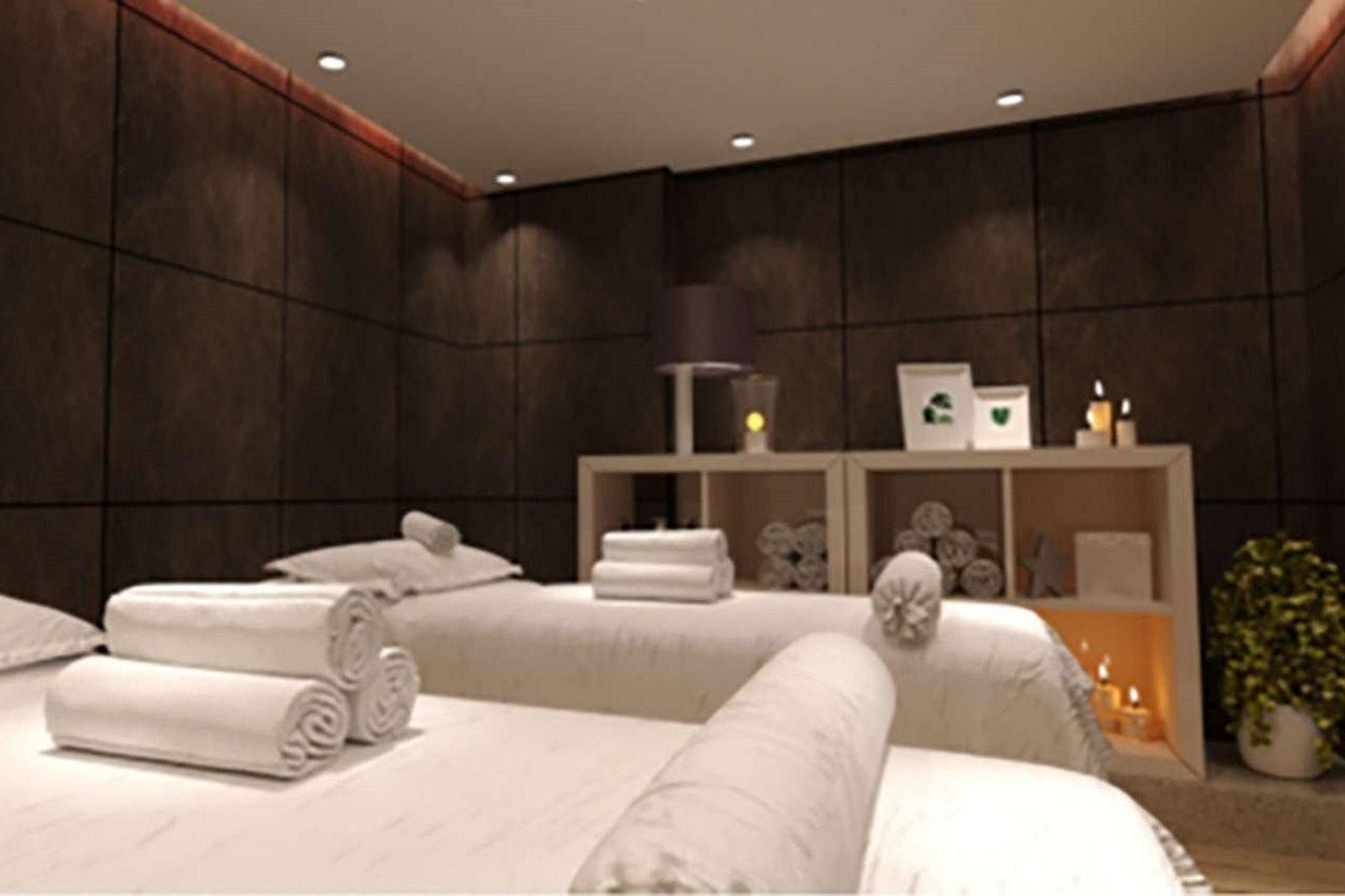 Henry Resort And Spa Durres Bagian luar foto